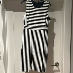 Ann Taylor dress size 6 blue and white stripes with a slit